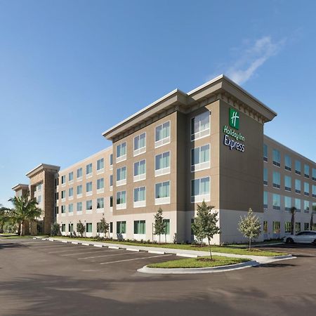 Holiday Inn Express Cape Canaveral By Ihg Екстер'єр фото