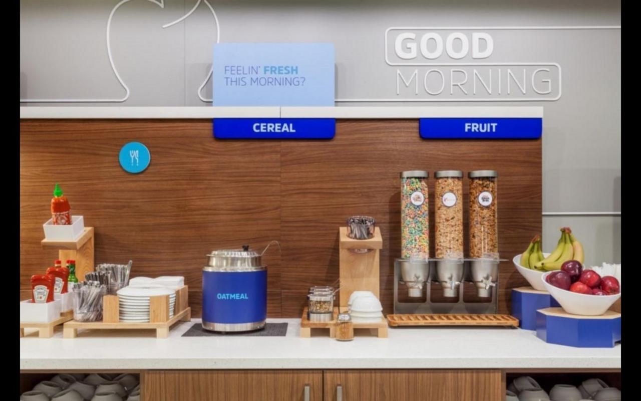 Holiday Inn Express Cape Canaveral By Ihg Екстер'єр фото