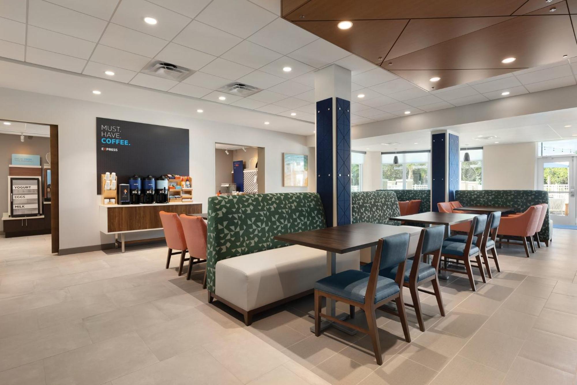 Holiday Inn Express Cape Canaveral By Ihg Екстер'єр фото
