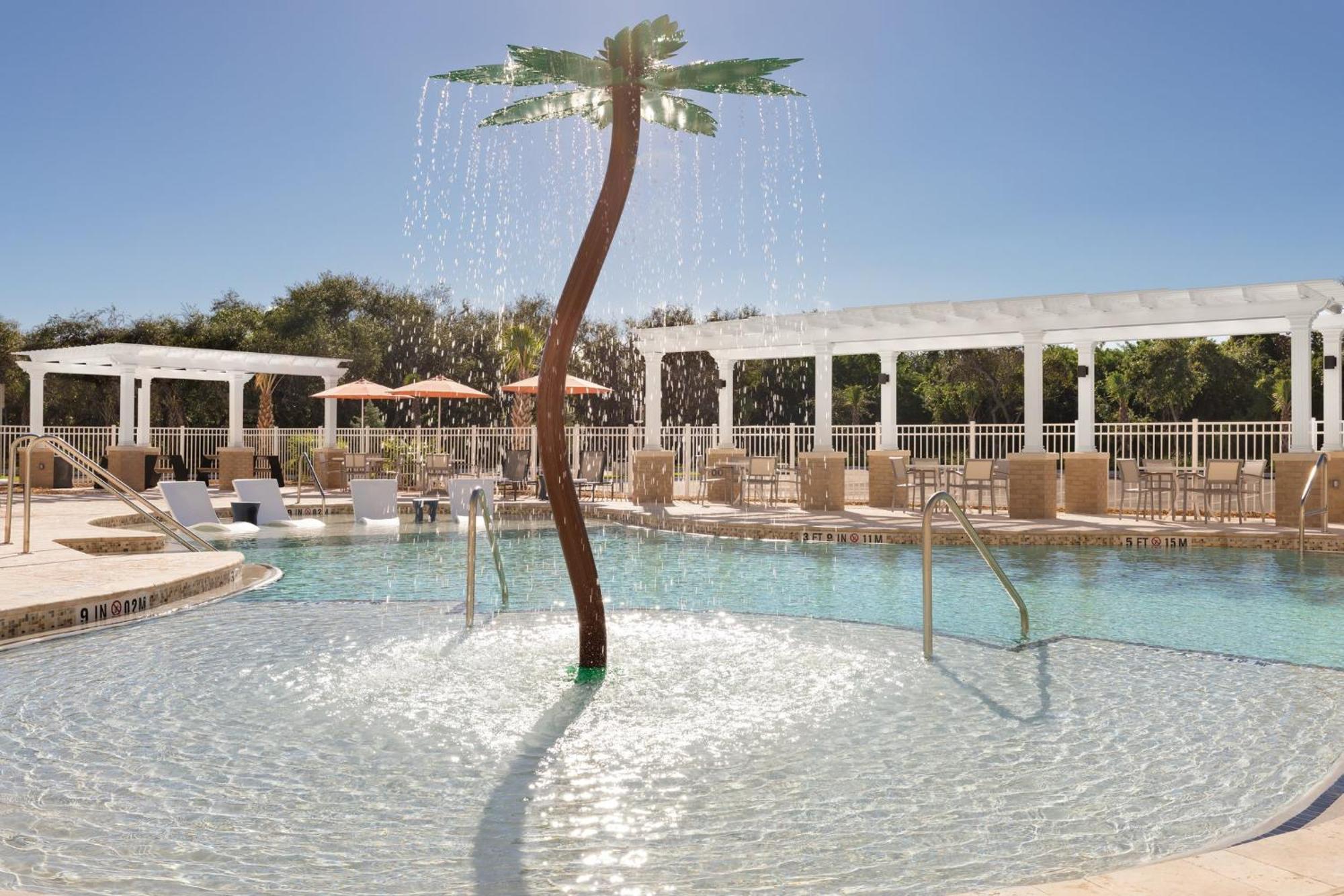 Holiday Inn Express Cape Canaveral By Ihg Екстер'єр фото